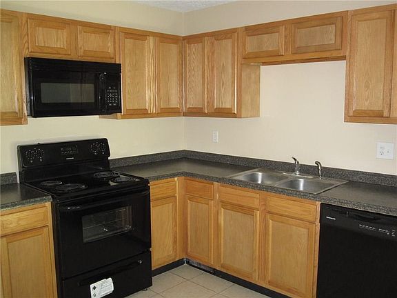 2nd image of 3440 Monninger Dr
