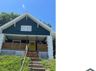 3734 Wayne Ave, Kansas City, MO 64109