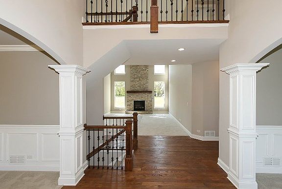 2-Story Foyer