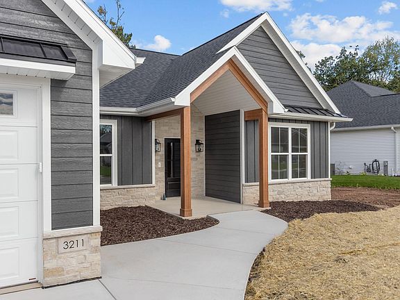4th image of 3211 Eclipse Dr