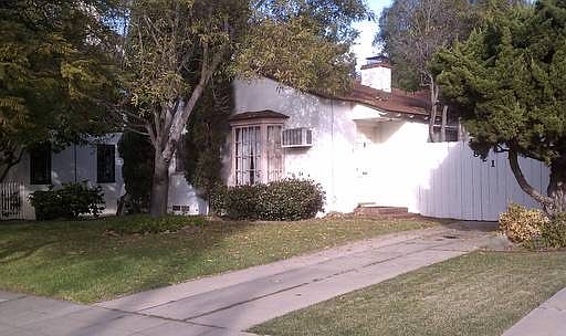 2nd image of 821 Guadalupe Ave