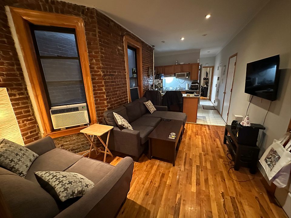 1st image of 335 E 95th St APT 5B