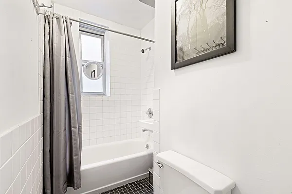 Rented by Compass | media 13