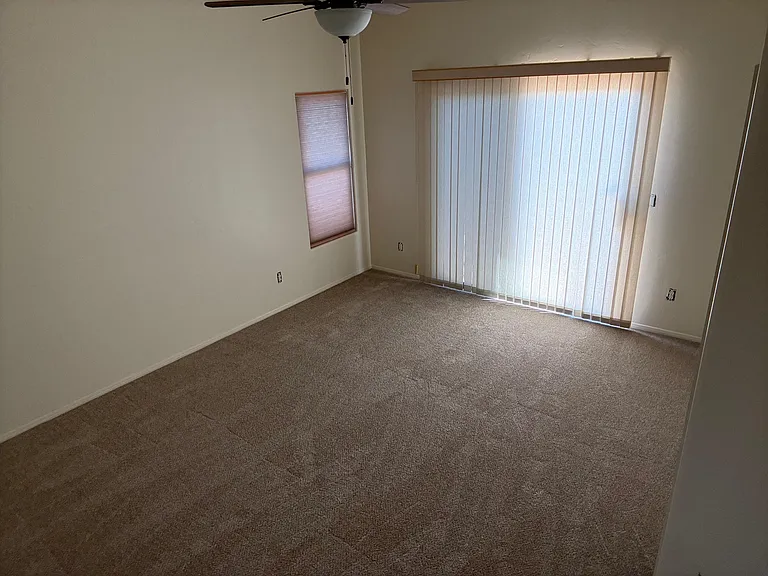 999 S Riparian Ave — Photo 10