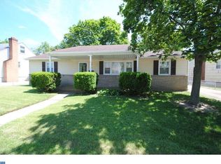 22 W 3rd St, Burlington, NJ 08016