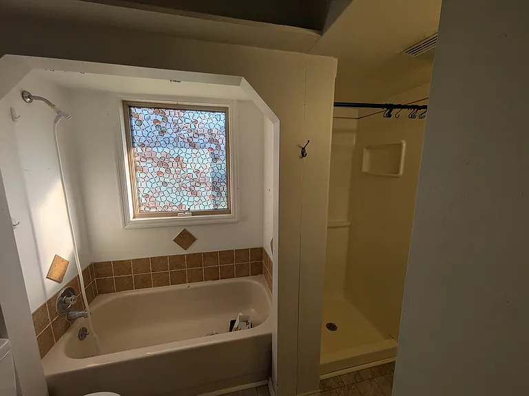 7525 Esther Dr — Photo 5