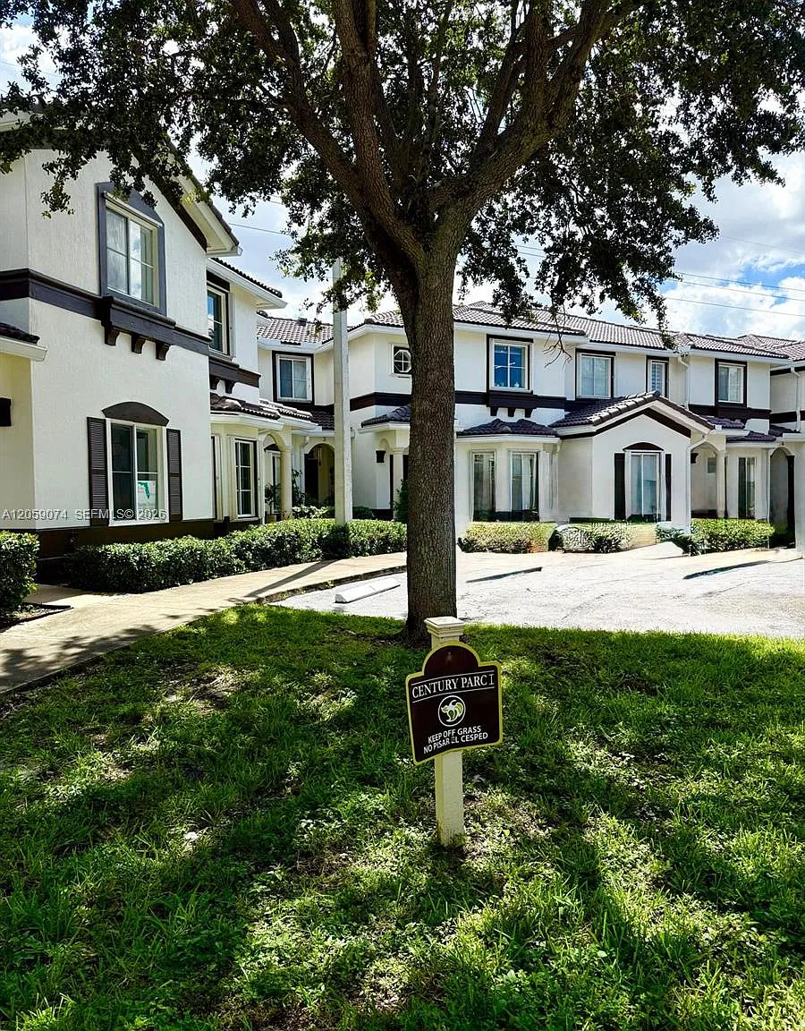Century Park Condo — Photo 1