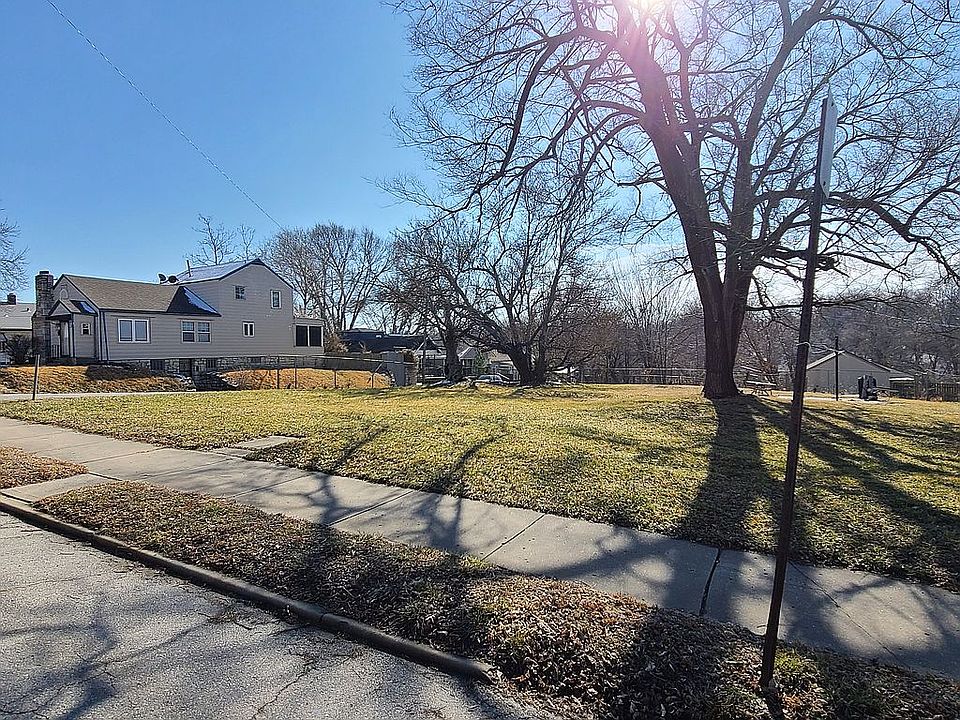 2nd image of 2701 Wood Ave