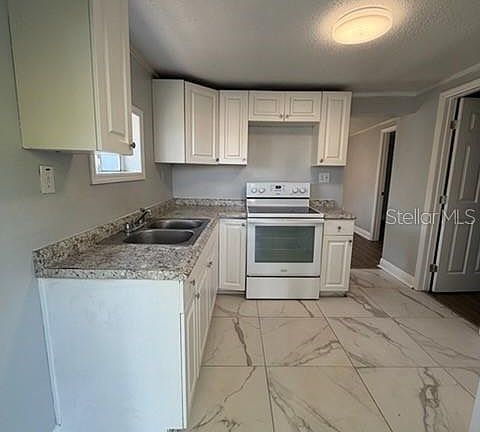 3rd image of 1125 Olive St