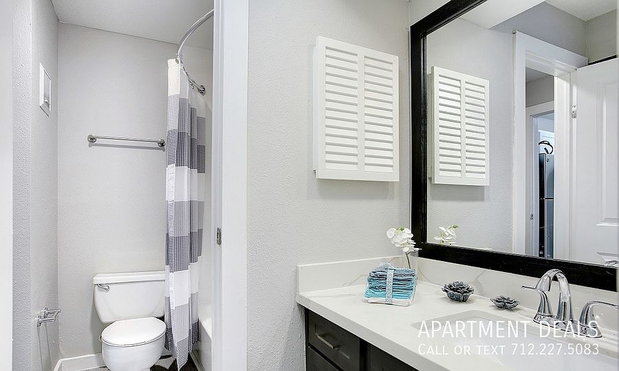 1st image of 12516 S Green Dr #1756