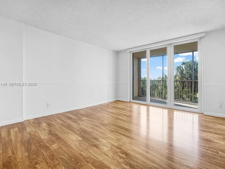 250 Jacaranda Dr #508 — Photo 31