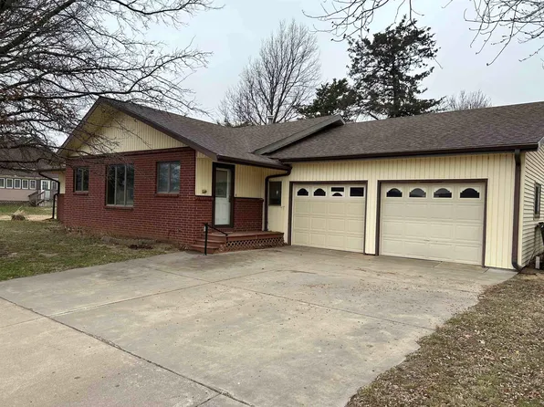 302 E 5th St, Haven, KS 67543