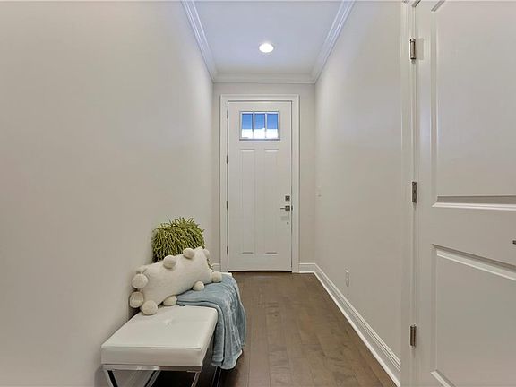 4th image of 2717 S Ysabella Ave