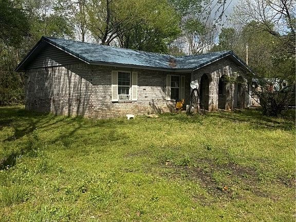 2nd image of 22480 Cannery Rd