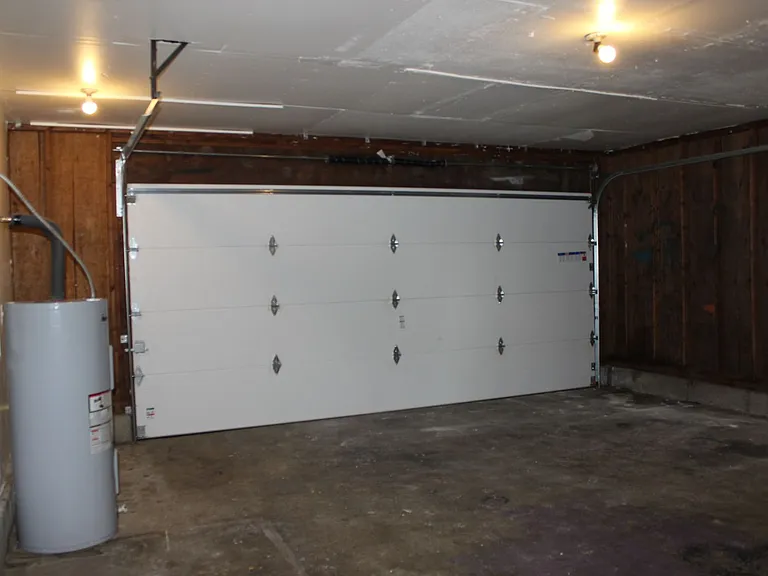 262 NE 34th Pl — Photo 6