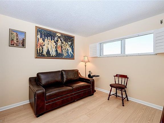 5th image of 1100 8th AVE S #309C