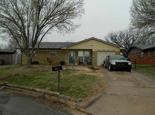 3217 SE Coachman Pl, Lawton, OK 73501