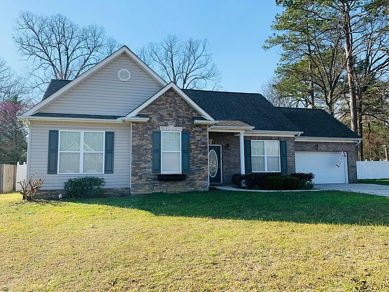 1791 Sterling Oaks Ln — Photo 1