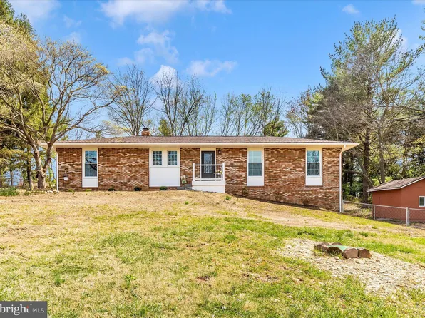 5835 Woodville Rd, Mount Airy, MD 21771