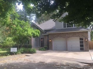 1345 Ravenwood Dr, Eugene, OR