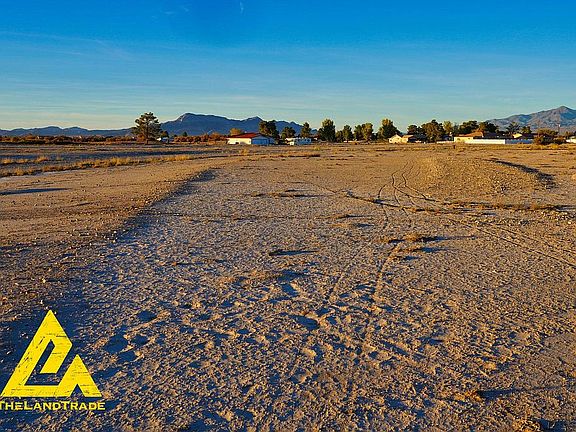 3rd image of 1991 S Valley View Cir E