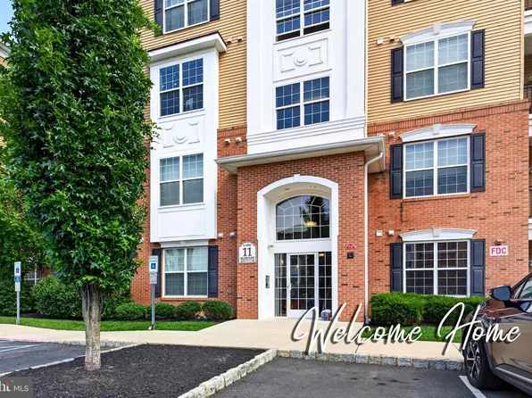 1137 Halifax Pl, Hamilton, NJ 08619