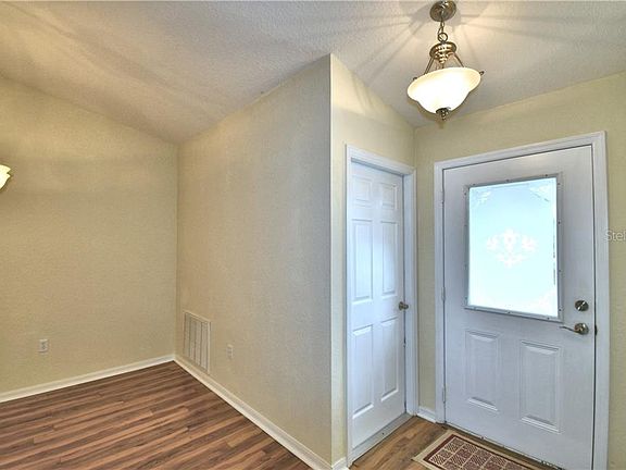 3rd image of 1164 Brenton Manor Dr