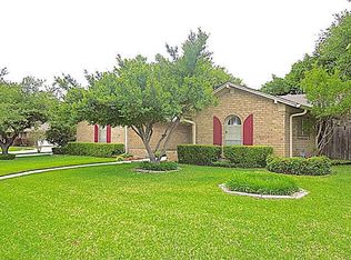 2745 Hurstview Dr, Hurst, TX 76054