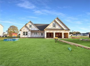 116 Grandview Dr, Elizabeth City, NC 27909