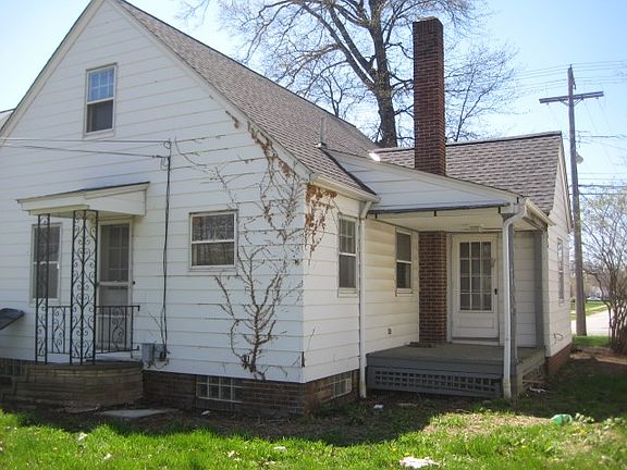 2nd image of 615 E 260th St