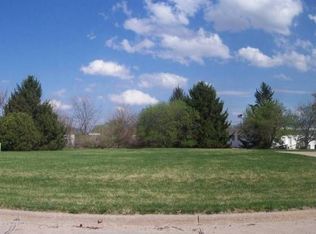 1608 Orchard Meadow Dr APT D2, Burlington, IA