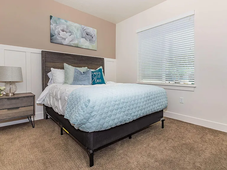 Lincoln Bed