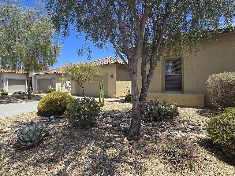 13637 S 175th Dr — Photo 3