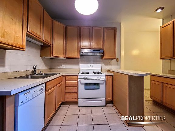5th image of 1216 N Dearborn St #D1216-b1