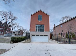 1702 N Maplewood Ave #1, Chicago, IL 60647