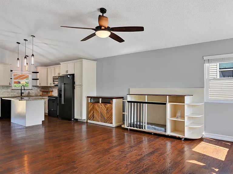 4540 Witches Hollow Ln — Photo 2