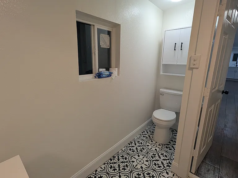 1200 S Wine St — Photo 6