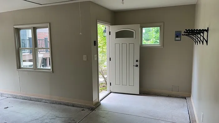 2400 Hillview Ave — Photo 41