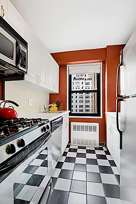 Sold by Compass | media 14