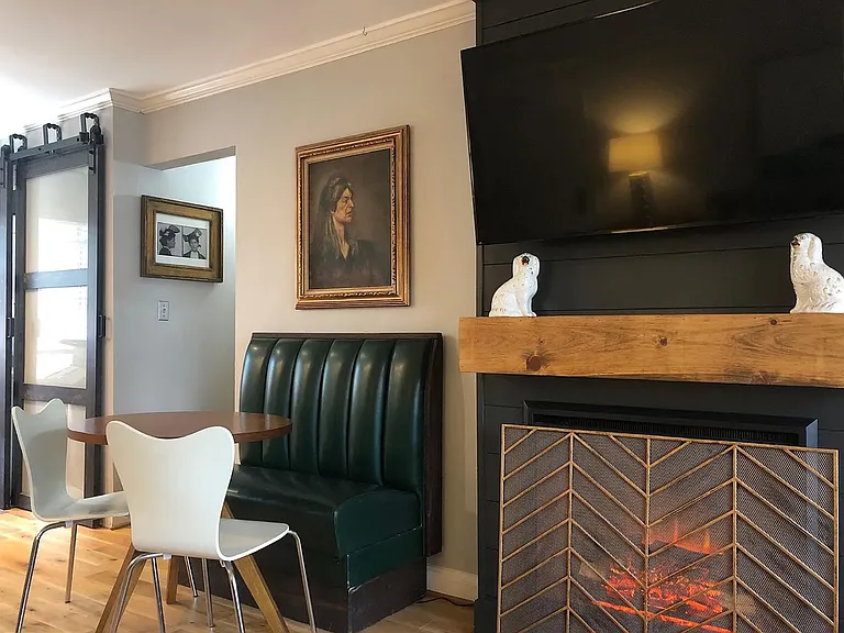 1604 W Abingdon Dr #102 — Photo 14