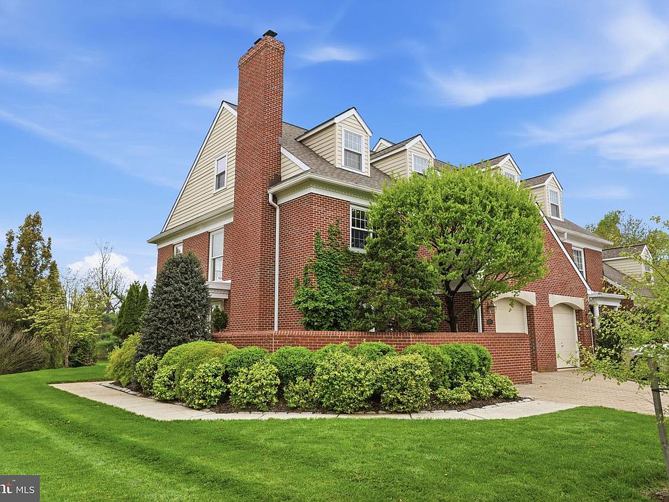 1st image of 210 Westminster Pl