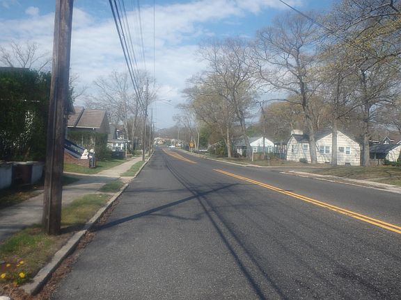 5th image of 253 E Wyoming Ave