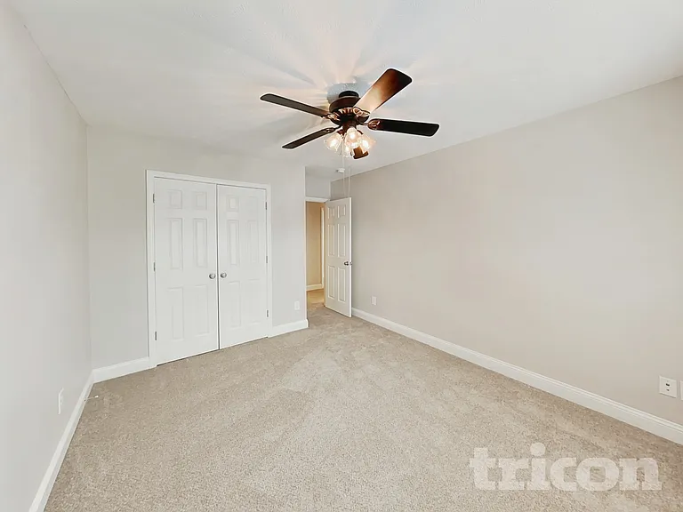 15 Summerseat Way — Photo 11