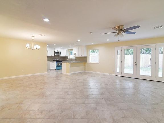4th image of 2314 Green Kolbe Ln