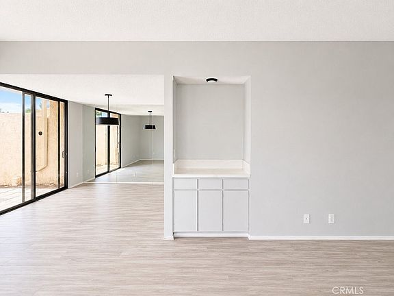 3rd image of 425 N Calle Rolph