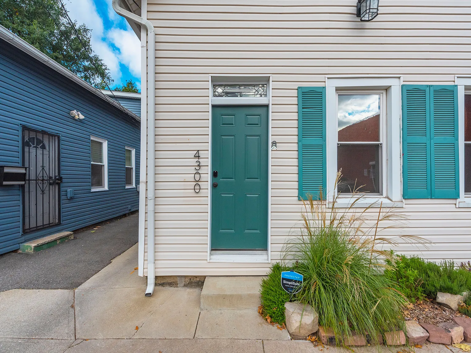 4300 Fulton Ct — Photo 3