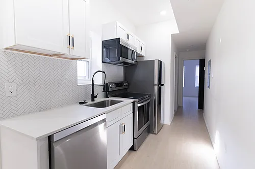 1004 N 43rd St #2 Photo 1