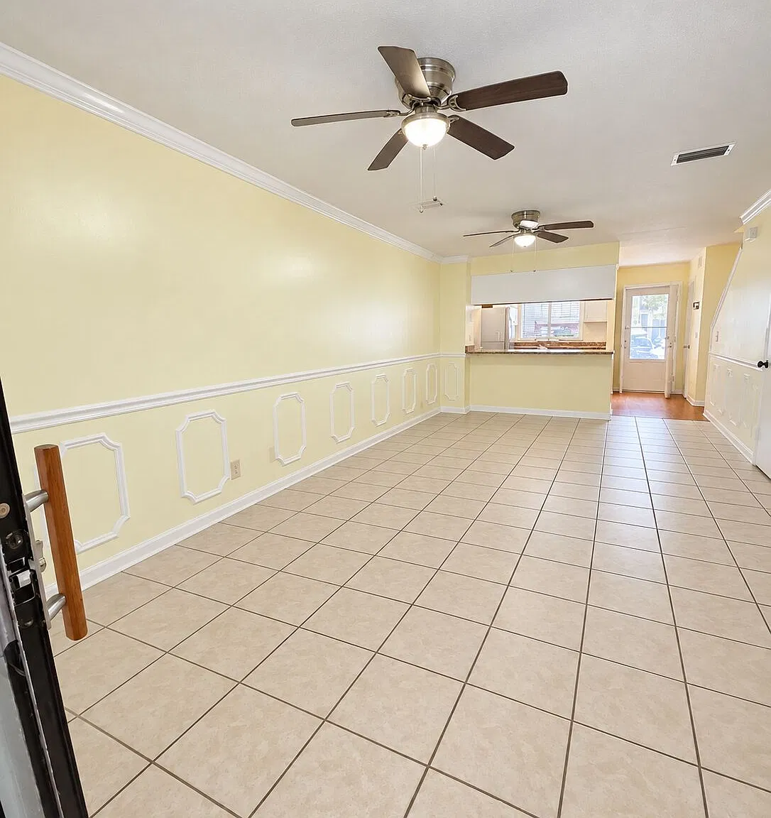 2 bed, 1.5 bath, 1176 sqft, $1,500 — Photo 4
