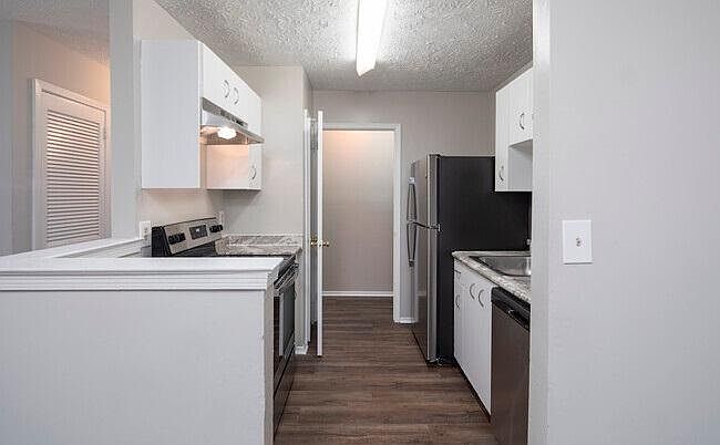 1st image of 425 N Burbank Dr #609bf341f