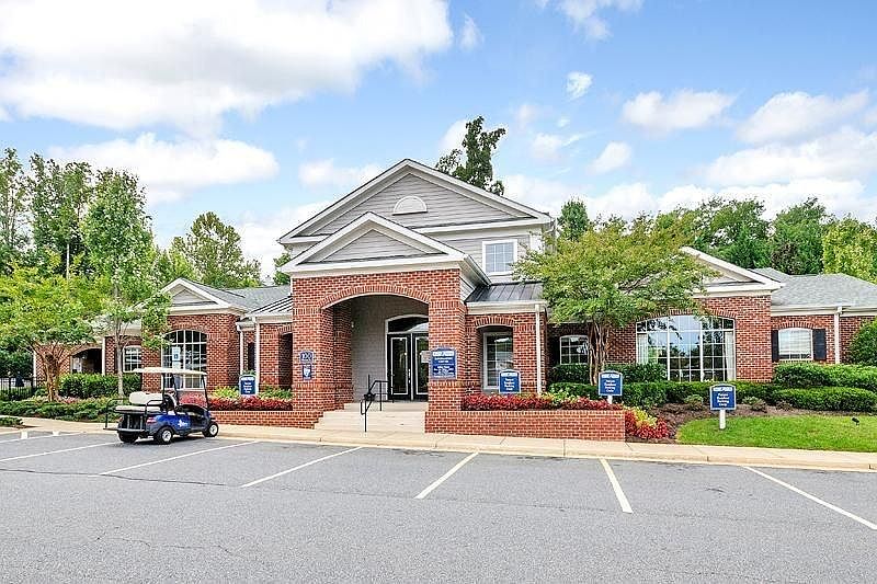 Leasing Office